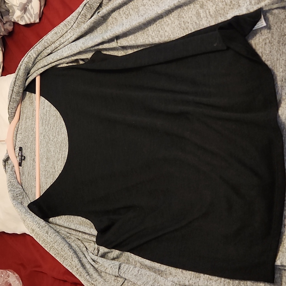Sweater - Picture 2 of 4